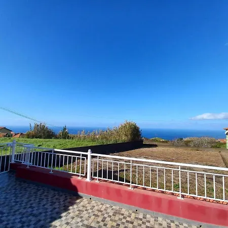 Semesterbostad Casa Abreu Gouveia In Ponta Do Pargo Calheta (Madeira)