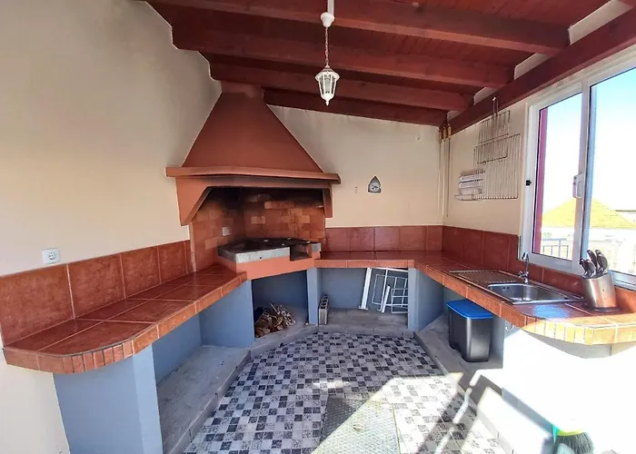 Casa Abreu Gouveia In Ponta Do Pargo Casa de Férias Calheta (Madeira)